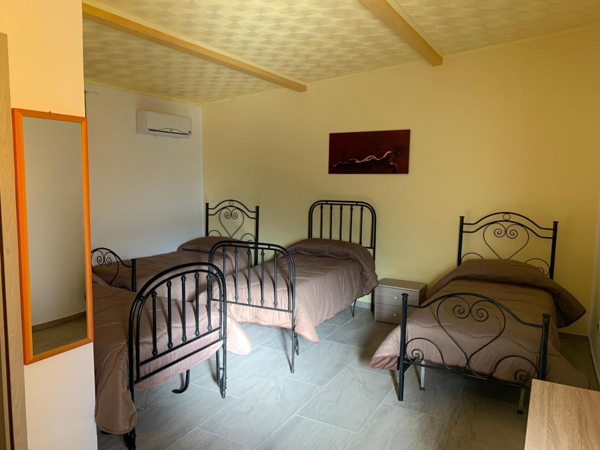 Bed and Breakfast Casa Acito Stornara Esterno foto